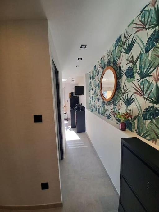 Cap'nomad Cote Port - Terrasse - Piscine - Parking Apartment